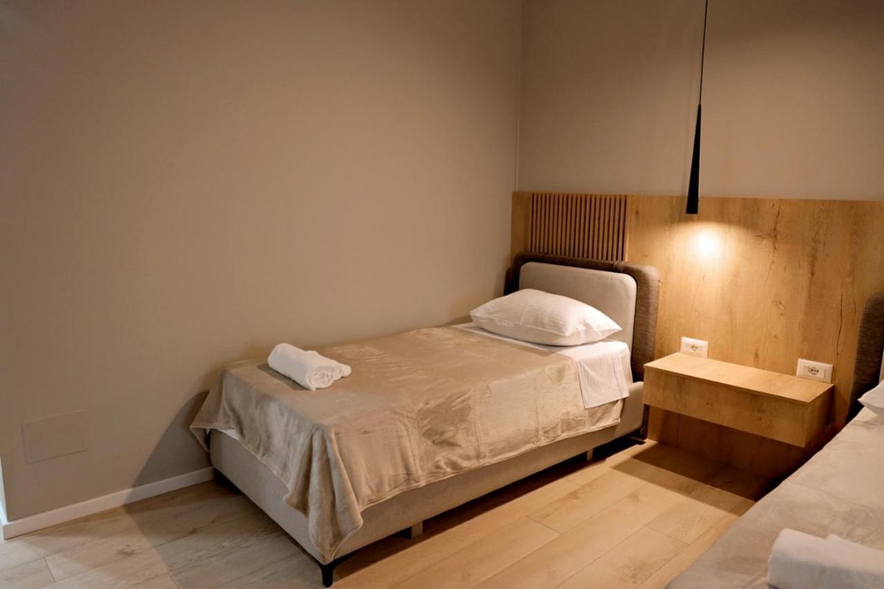 Sol Hotel Shkodra Kültér fotó