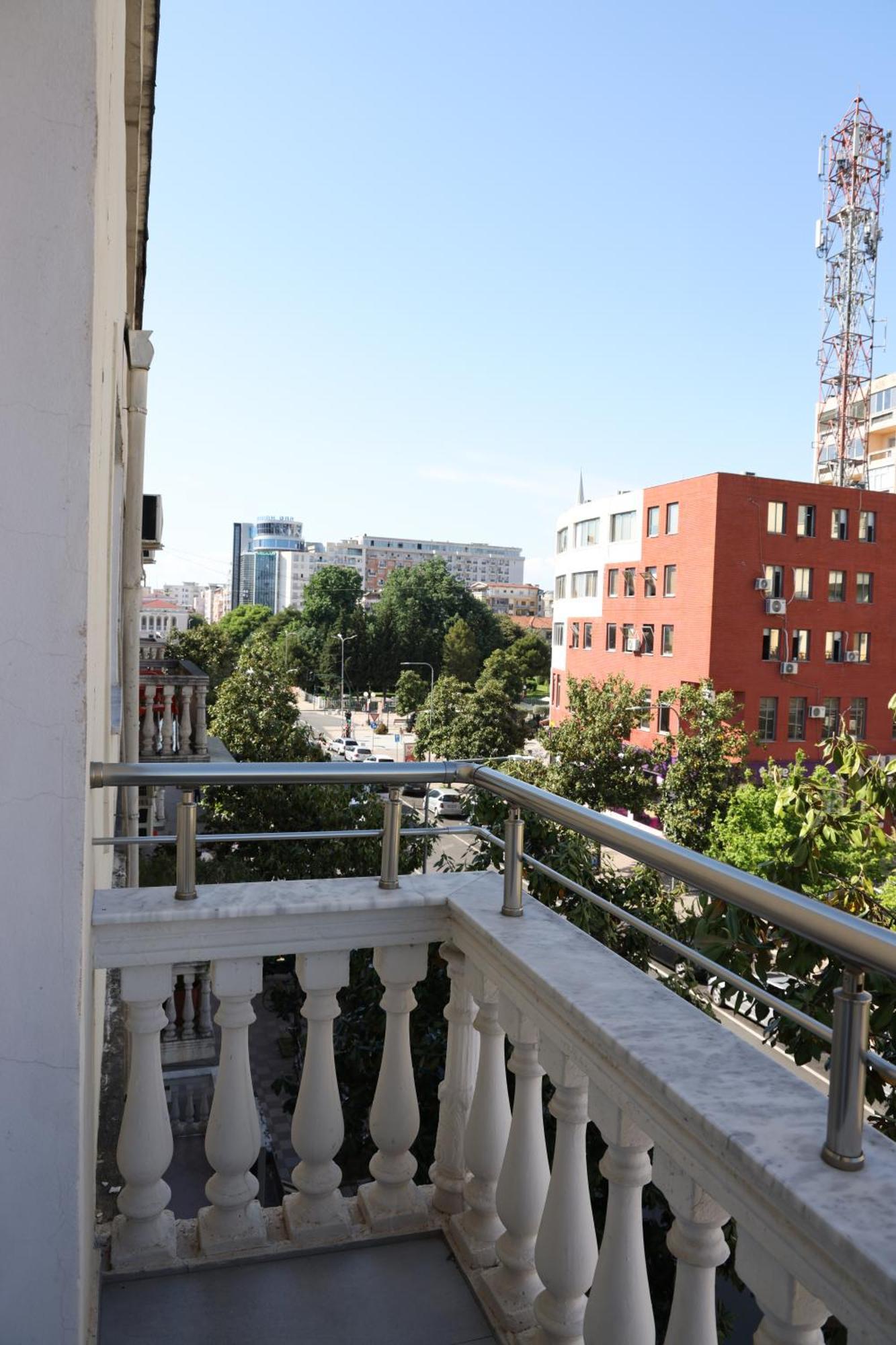 Sol Hotel Shkodra Kültér fotó